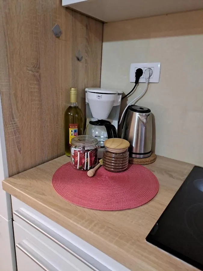 Yulia Apartman Пула